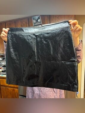 Leith Black Faux Leather Mini Skirt xl